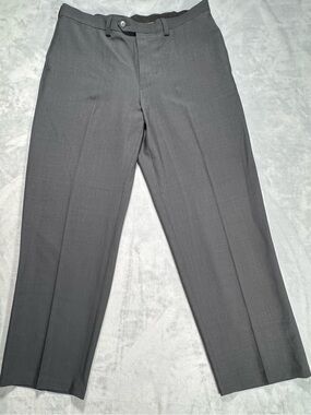 Haggar 36x30 Gray Dress Pants Mens Premium Comfort Classic Fit Slacks